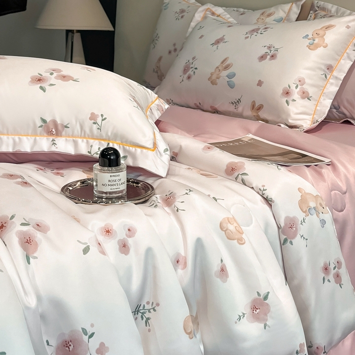 91家纺网 家纺一手货源 找家纺 佳品居 2025新款直播水洗天丝夏被冰丝夏凉被空调被四件套 花晨兔