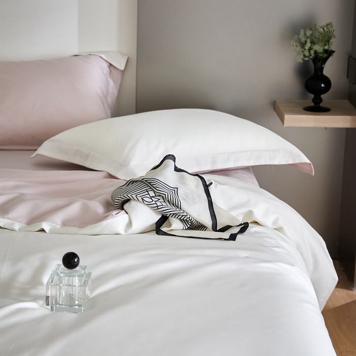 91家纺网 家纺一手货源 找家纺 金奇达2025新款【可芙】-轻氧水光天丝棉四件套（标准号全网控价（折后券后）不低于238元） 可芙-白+粉