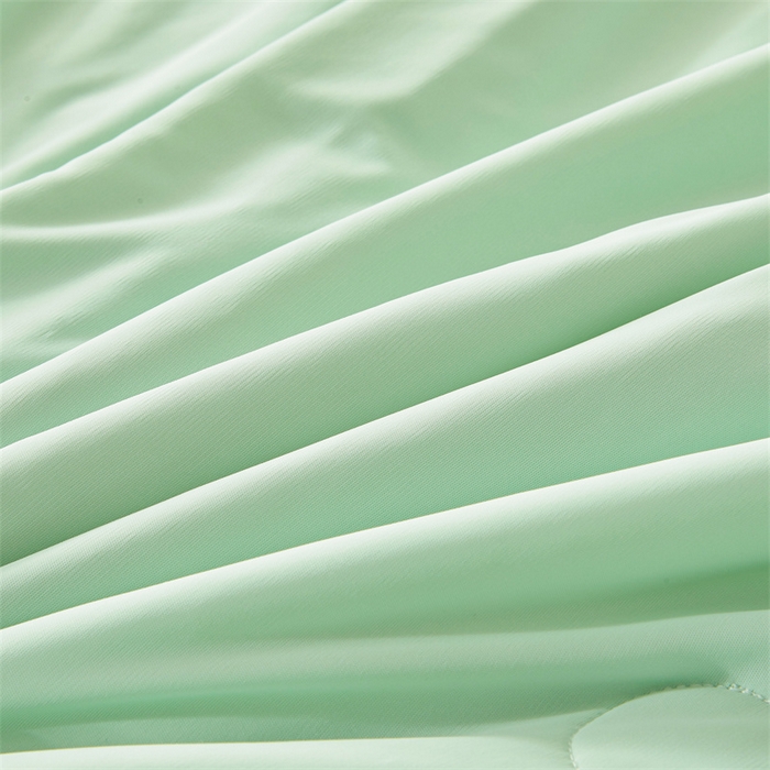 91家纺网 家纺一手货源 找家纺 雯豆家纺 2025夏季新品100%锦纶纯色凉感夏被空调被7A抗菌薄被子可机洗被芯 小冰皮锦纶夏被-水雾绿