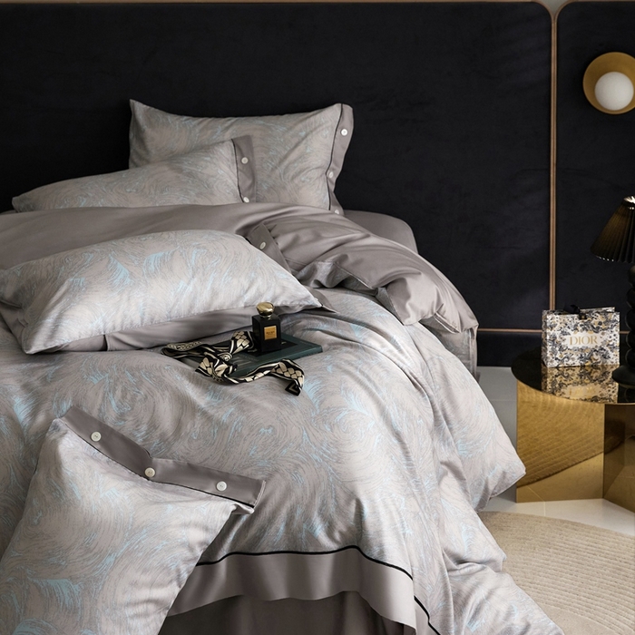 91家纺网 家纺一手货源 找家纺 金奇达2025新款【浮光花漾】-茧养莱赛尔四件套（标准号全网控价（折后券后）不低于258元） 罗宾灰