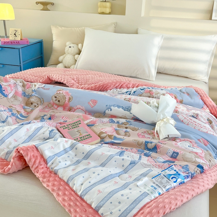 91家纺网 家纺一手货源 找家纺 爱宝被业 2025新款豆豆夏被 嘟嘟熊