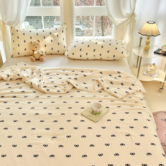 91家纺网 家纺一手货源 找家纺 星巴k家纺 2025糯糯棉A类大豆蛋白纤维夏凉被双层纱水洗棉夏被大豆被 蝴蝶结