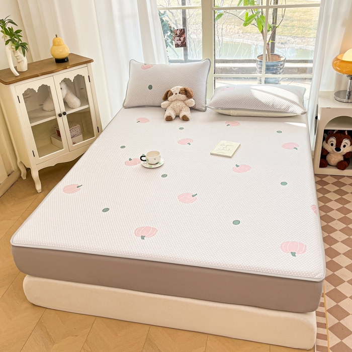 91家纺网 家纺一手货源 找家纺 卡伦2025新款凉感丝凉豆豆凉席床笠提花系列 凉豆豆-南瓜粉