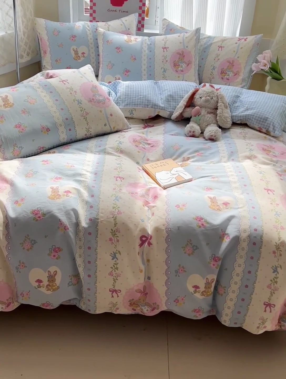 91家纺网 家纺一手货源 找家纺 棉生活家纺 2025新款ins全棉小清新系列四件套 花丛兔