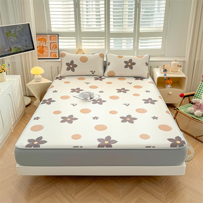 91家纺网 家纺一手货源 找家纺 雯豆家纺 2025夏季新品碳光冰丝凉席床笠款三件套印花小清新绑带冰丝席床罩 碳光冰丝席-床笠款-五瓣花