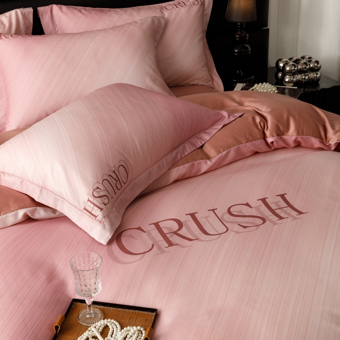 91家纺网 家纺一手货源 找家纺 金奇达2025新款【露娜】-轻氧水光天丝棉四件套（标准号全网控价（折后券后）不低于298元） 露娜-优雅粉