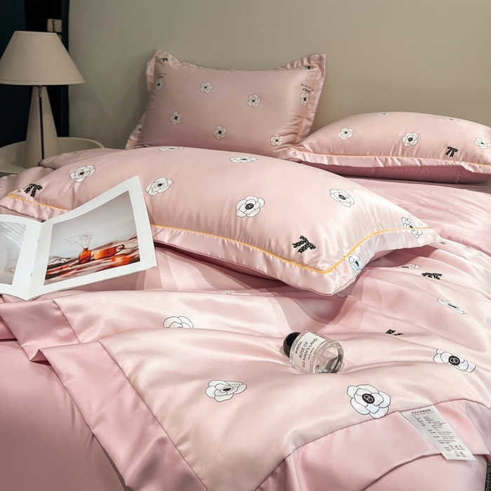 91家纺网 家纺一手货源 找家纺 佳品居 2025新款直播水洗天丝夏被冰丝夏凉被空调被四件套 香格丽粉