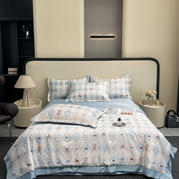 91家纺网 家纺一手货源 找家纺 佳品居 2025新款直播水洗天丝夏被冰丝夏凉被空调被四件套 熊先生