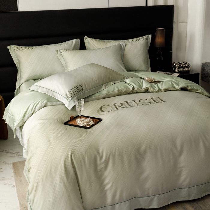 91家纺网 家纺一手货源 找家纺 金奇达2025新款【露娜】-轻氧水光天丝棉四件套（标准号全网控价（折后券后）不低于298元） 露娜-复古绿