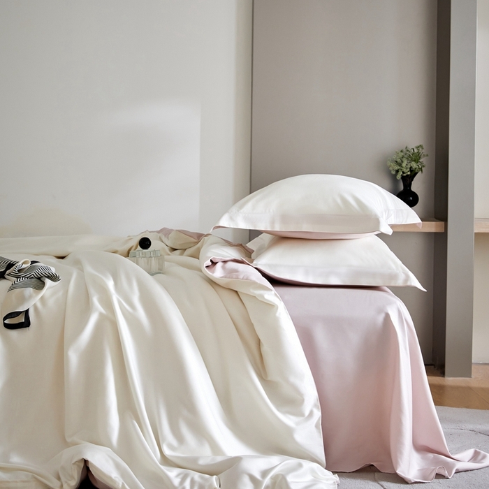 91家纺网 家纺一手货源 找家纺 金奇达2025新款【可芙】-轻氧水光天丝棉四件套（标准号全网控价（折后券后）不低于238元） 可芙-白+粉