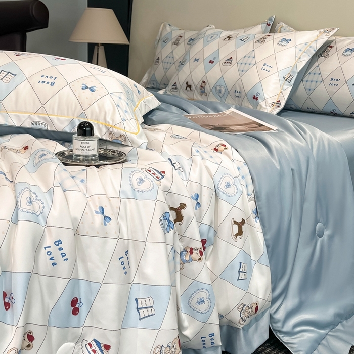 91家纺网 家纺一手货源 找家纺 佳品居 2025新款直播水洗天丝夏被冰丝夏凉被空调被四件套 熊先生