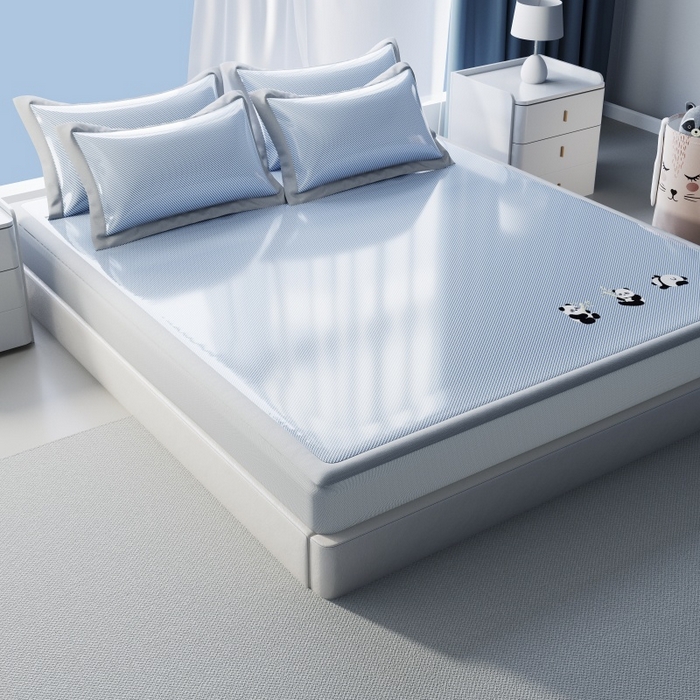 91家纺网 家纺一手货源 找家纺 孩子王家纺 2025新款轻柔丝凉席冰丝席-白熊日记系列 床笠款-天空蓝