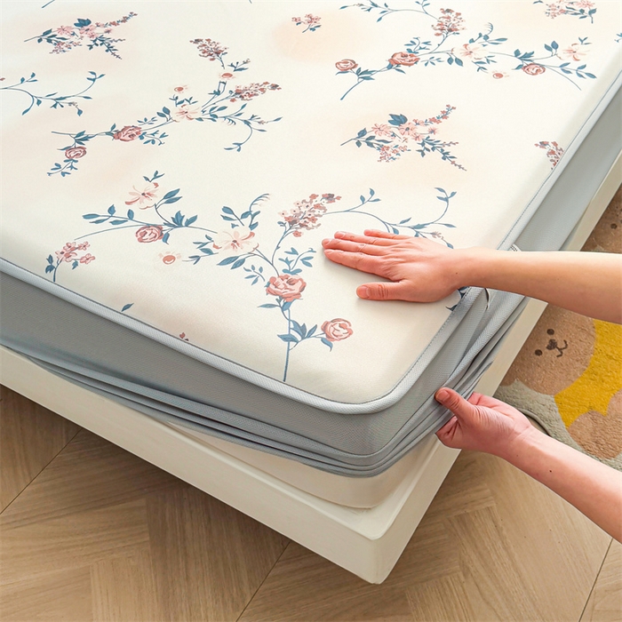 91家纺网 家纺一手货源 找家纺 雯豆家纺 2025夏季新品碳光冰丝凉席床笠款三件套印花小清新绑带冰丝席床罩 碳光冰丝席-床笠款-闻香玫瑰