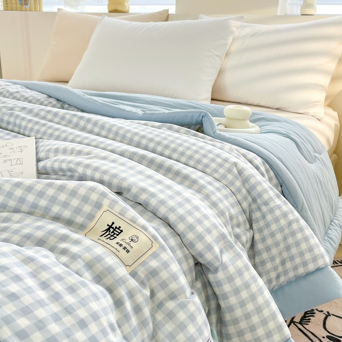 91家纺网 家纺一手货源 找家纺 爱宝被业 2025新款无印风新疆棉花夏被 100%新疆棉花 浅唱