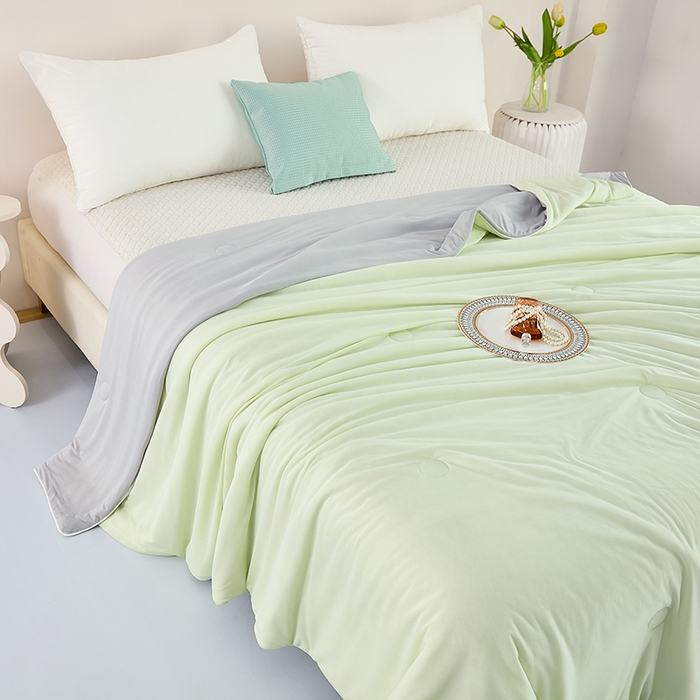 91家纺网 家纺一手货源 找家纺 仟网汇 新款氨纶凉感天丝夏被子被芯冰激凌夏被西瓜凉感丝 香草绿