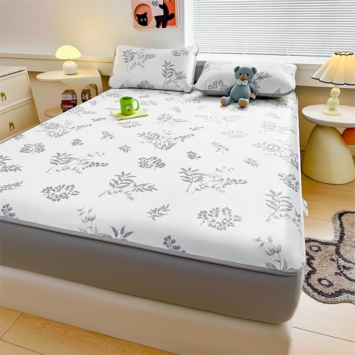 91家纺网 家纺一手货源 找家纺 雯豆家纺 2025夏季新品冰藤印花床笠三件套加厚冰丝软藤席小清新印花床罩单件 冰藤席-床笠款-赛里木语