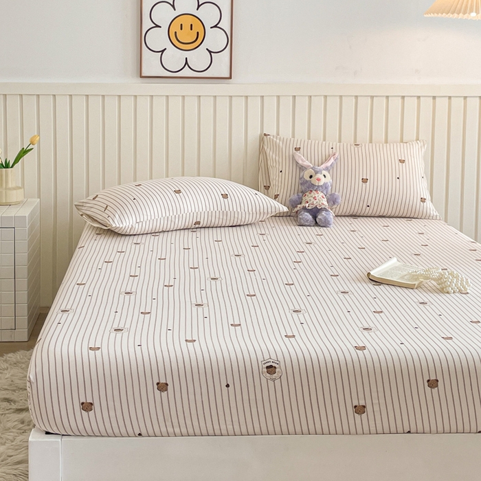 91家纺网 家纺一手货源 找家纺 芯元素 2025新款针织双层纱印花床笠 绅士小熊