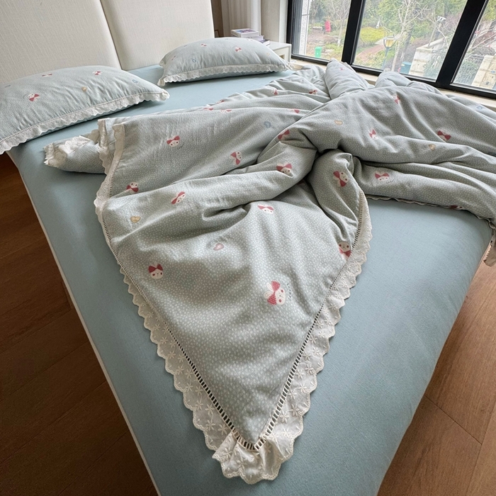 91家纺网 家纺一手货源 找家纺 8+8 （花型持续更新中）2025新款全棉双层纱镂空花边/皱皱花边四件套 甜甜兔