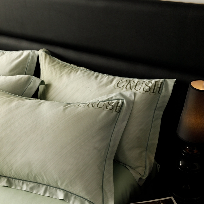 91家纺网 家纺一手货源 找家纺 金奇达2025新款【露娜】-轻氧水光天丝棉四件套（标准号全网控价（折后券后）不低于298元） 露娜-复古绿