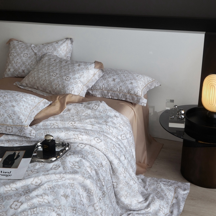 91家纺网 家纺一手货源 找家纺 金奇达2025新款【 巴赫之音】-茧养莱赛尔四件套（标准号全网控价（折后券后）不低于258元） 佩洛斯-奶咖