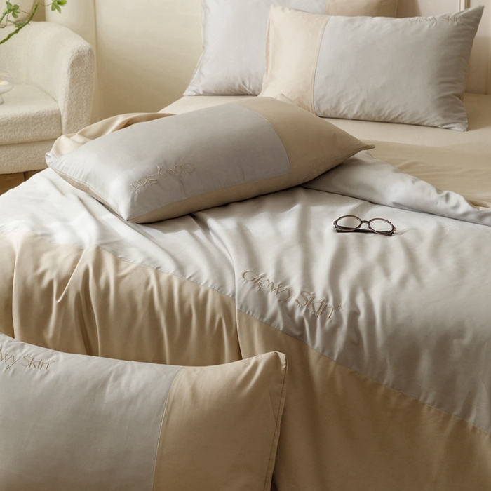 91家纺网 家纺一手货源 找家纺 金奇达2025新款【黛拉】-茧养莱赛尔四件套（标准号全网控价（折后券后）不低于228元） 黛拉-咖灰