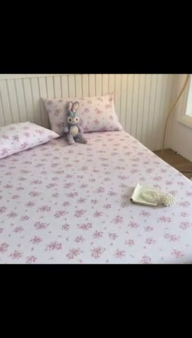 91家纺网 家纺一手货源 找家纺 芯元素 2025新款针织双层纱印花床笠 花朝如约