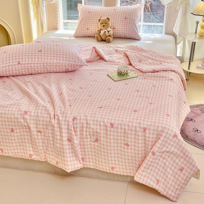 91家纺网 家纺一手货源 找家纺 星巴k家纺 2025糯糯棉A类大豆蛋白纤维夏凉被双层纱水洗棉夏被大豆被 粉格爱心