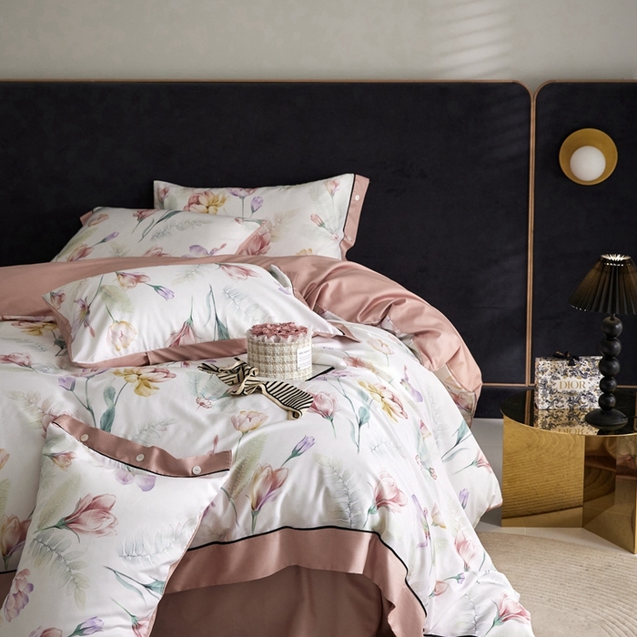 91家纺网 家纺一手货源 找家纺 金奇达2025新款【浮光花漾】-茧养莱赛尔四件套（标准号全网控价（折后券后）不低于258元） 悦颜粉