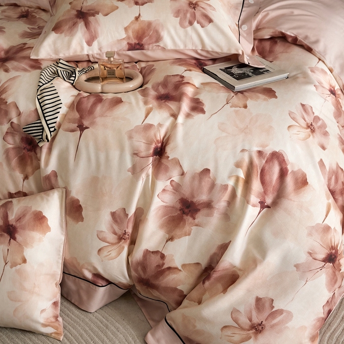 91家纺网 家纺一手货源 找家纺 金奇达2025新款【浮光花漾】-茧养莱赛尔四件套（标准号全网控价（折后券后）不低于258元） 南栀-卓雅粉