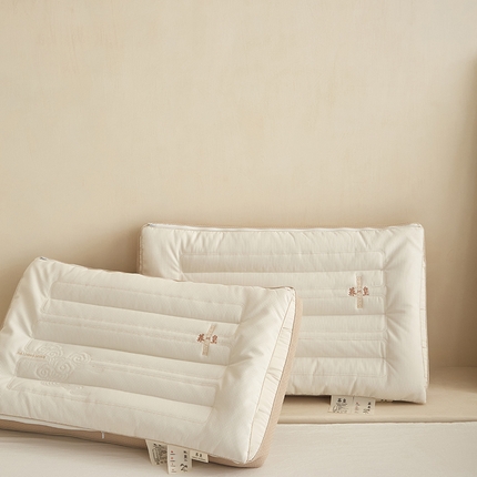 91家纺网 家纺一手货源 找家纺 （总）芯辰 2025新款荞皇二合一枕可拆卸荞麦+羽丝绒枕头枕芯