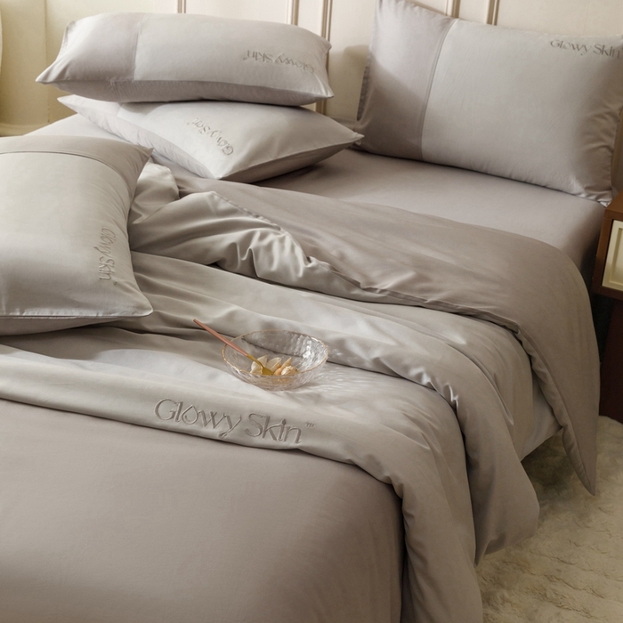 91家纺网 家纺一手货源 找家纺 金奇达2025新款【黛拉】-茧养莱赛尔四件套（标准号全网控价（折后券后）不低于228元） 黛拉-云母灰