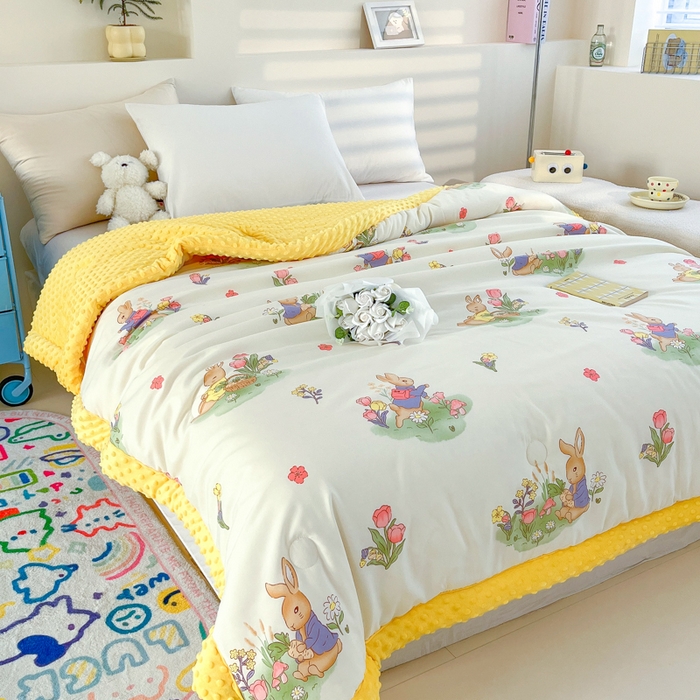 91家纺网 家纺一手货源 找家纺 爱宝被业 2025新款豆豆夏被 彼得兔