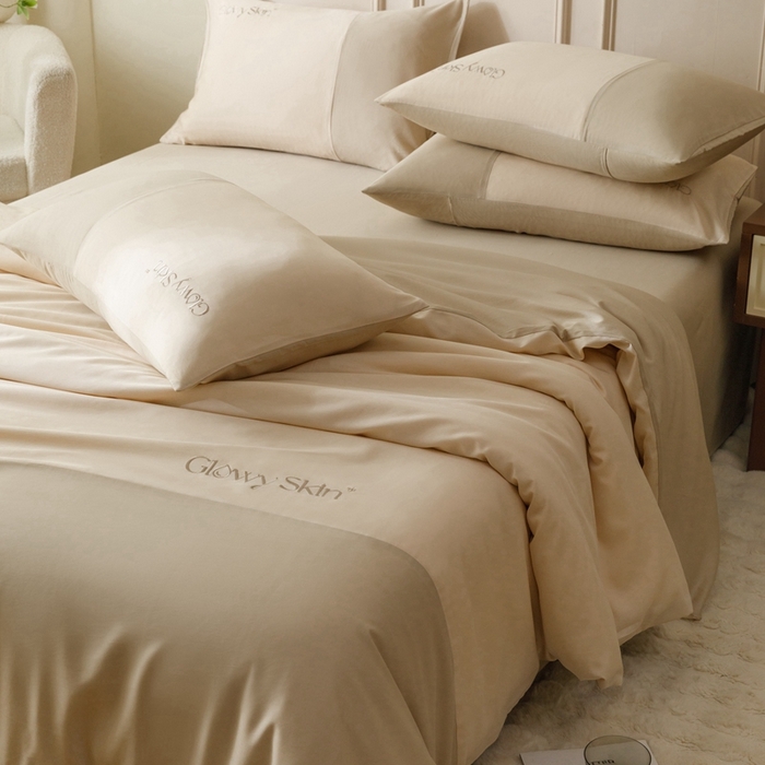 91家纺网 家纺一手货源 找家纺 金奇达2025新款【黛拉】-茧养莱赛尔四件套（标准号全网控价（折后券后）不低于228元） 黛拉-云母咖