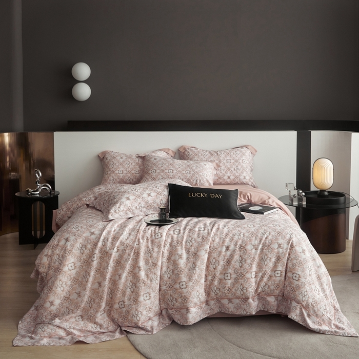 91家纺网 家纺一手货源 找家纺 金奇达2025新款【 巴赫之音】-茧养莱赛尔四件套（标准号全网控价（折后券后）不低于258元） 佩洛斯-粉黛