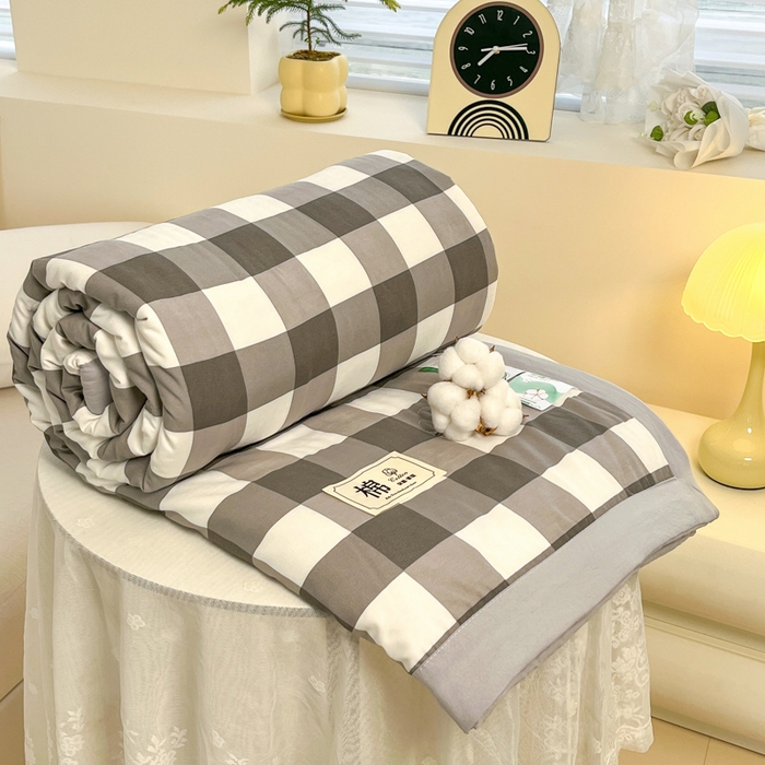 91家纺网 家纺一手货源 找家纺 爱宝被业 2025新款无印风新疆棉花夏被 100%新疆棉花 蜜语