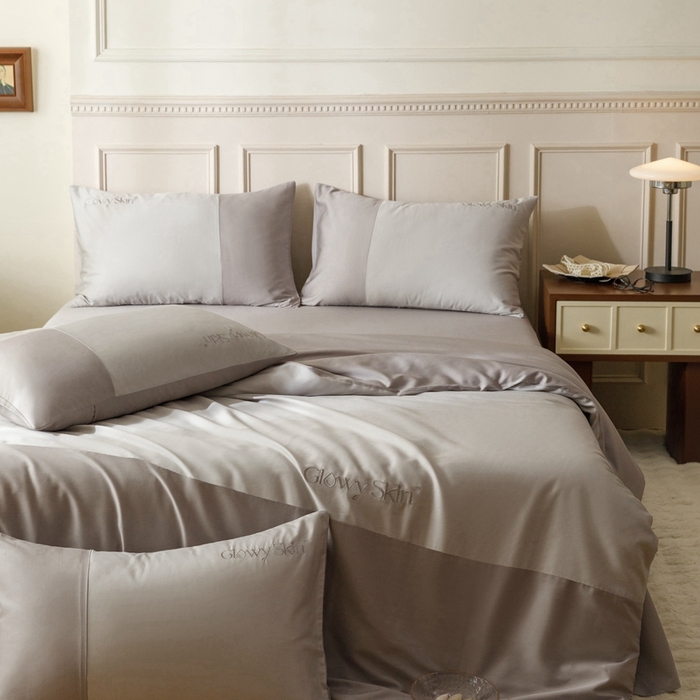 91家纺网 家纺一手货源 找家纺 金奇达2025新款【黛拉】-茧养莱赛尔四件套（标准号全网控价（折后券后）不低于228元） 黛拉-云母灰