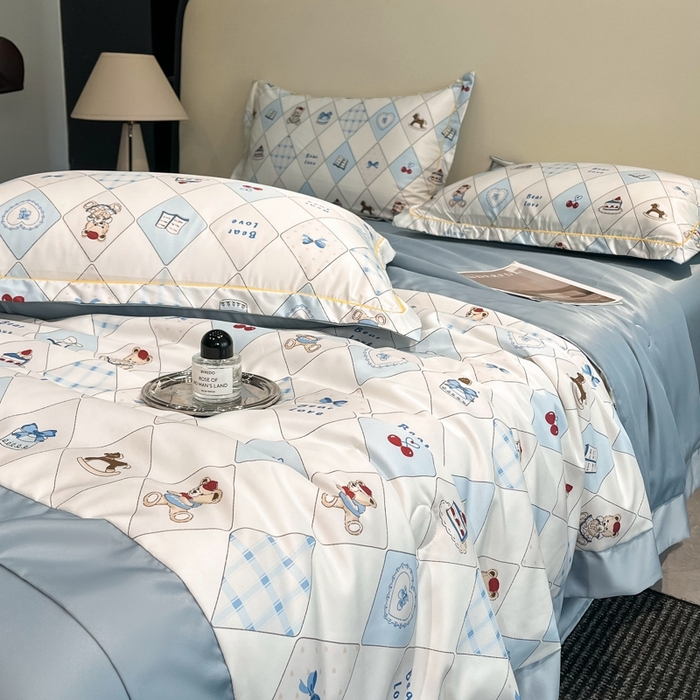 91家纺网 家纺一手货源 找家纺 佳品居 2025新款直播水洗天丝夏被冰丝夏凉被空调被四件套 熊先生