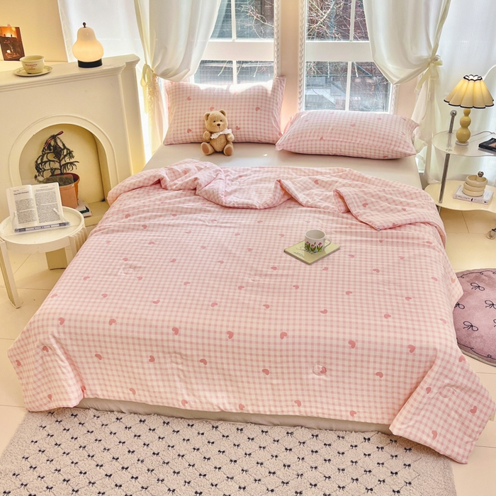 91家纺网 家纺一手货源 找家纺 星巴k家纺 2025糯糯棉A类大豆蛋白纤维夏凉被双层纱水洗棉夏被大豆被 粉格爱心