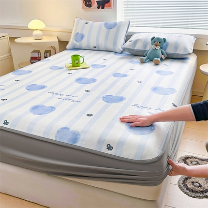 91家纺网 家纺一手货源 找家纺 （总）雯豆家纺 2025夏季新品冰藤印花床笠三件套加厚冰丝软藤席小清新印花床罩单件