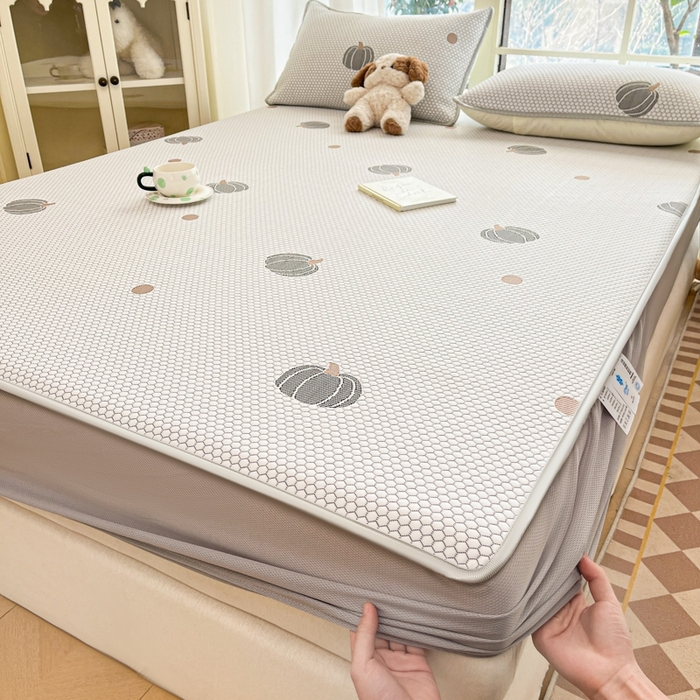 91家纺网 家纺一手货源 找家纺 卡伦2025新款凉感丝凉豆豆凉席床笠提花系列 凉豆豆-南瓜灰