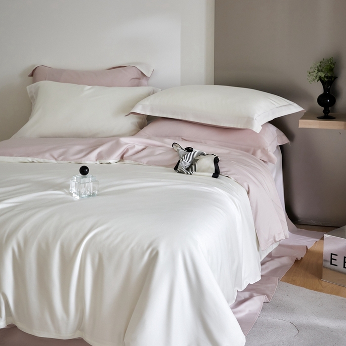 91家纺网 家纺一手货源 找家纺 金奇达2025新款【可芙】-轻氧水光天丝棉四件套（标准号全网控价（折后券后）不低于238元） 可芙-白+粉