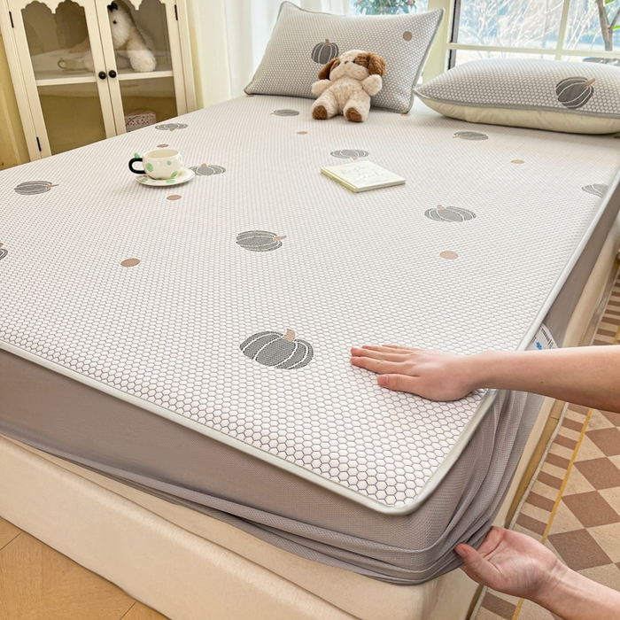 91家纺网 家纺一手货源 找家纺 卡伦2025新款凉感丝凉豆豆凉席床笠提花系列 凉豆豆-南瓜灰