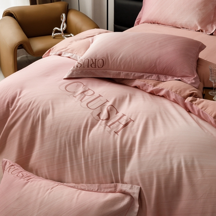 91家纺网 家纺一手货源 找家纺 金奇达2025新款【露娜】-轻氧水光天丝棉四件套（标准号全网控价（折后券后）不低于298元） 露娜-优雅粉