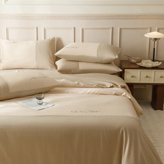 91家纺网 家纺一手货源 找家纺 金奇达2025新款【黛拉】-茧养莱赛尔四件套（标准号全网控价（折后券后）不低于228元） 黛拉-云母咖