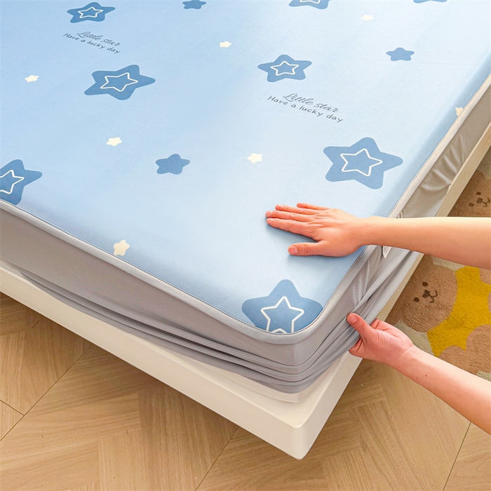 91家纺网 家纺一手货源 找家纺 雯豆家纺 2025夏季新品碳光冰丝凉席床笠款三件套印花小清新绑带冰丝席床罩 碳光冰丝席-床笠款-浩瀚星辰