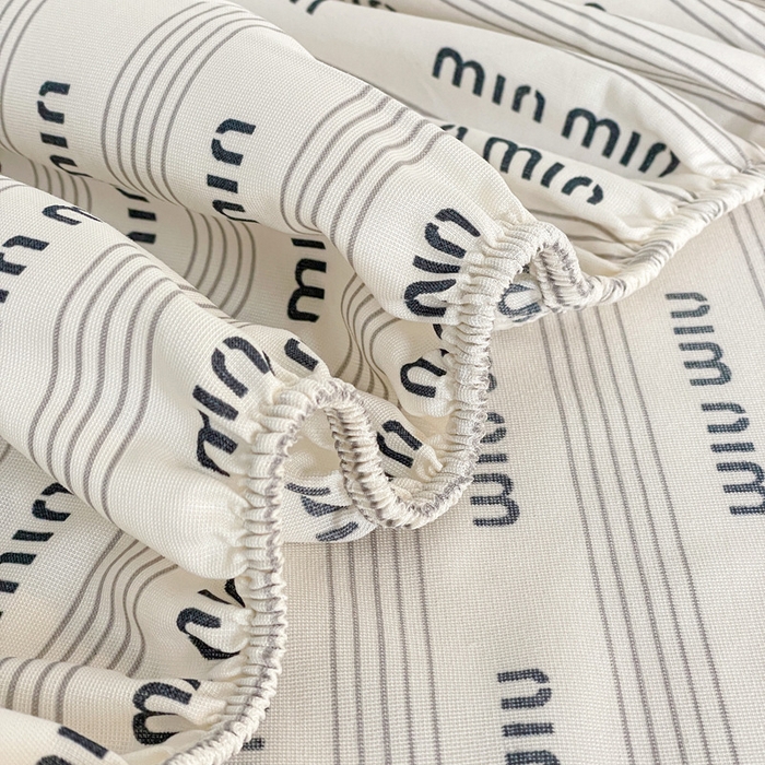 91家纺网 家纺一手货源 找家纺 芯元素 2025新款针织双层纱印花床笠 时尚小咪