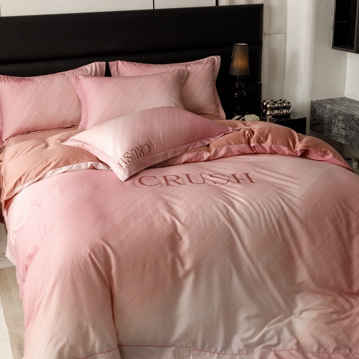 91家纺网 家纺一手货源 找家纺 金奇达2025新款【露娜】-轻氧水光天丝棉四件套（标准号全网控价（折后券后）不低于298元） 露娜-优雅粉