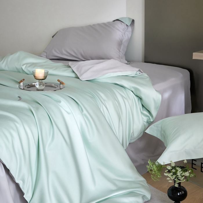 91家纺网 家纺一手货源 找家纺 金奇达2025新款【可芙】-轻氧水光天丝棉四件套（标准号全网控价（折后券后）不低于238元） 可芙-绿+灰