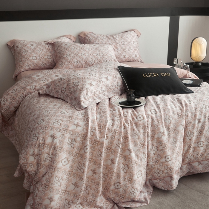 91家纺网 家纺一手货源 找家纺 金奇达2025新款【 巴赫之音】-茧养莱赛尔四件套（标准号全网控价（折后券后）不低于258元） 佩洛斯-粉黛