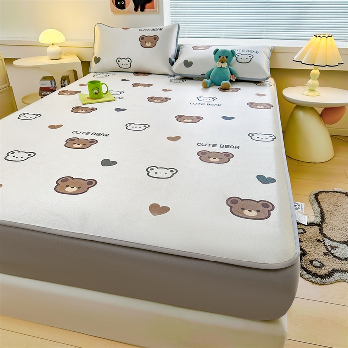 91家纺网 家纺一手货源 找家纺 雯豆家纺 2025夏季新品冰藤印花床笠三件套加厚冰丝软藤席小清新印花床罩单件 冰藤席-床笠款-波点小熊